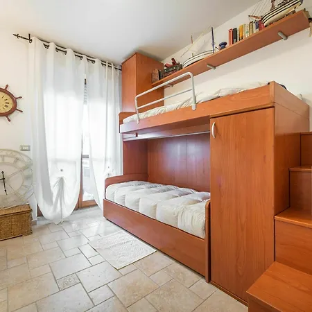 Attico Del Sole Apartment *
